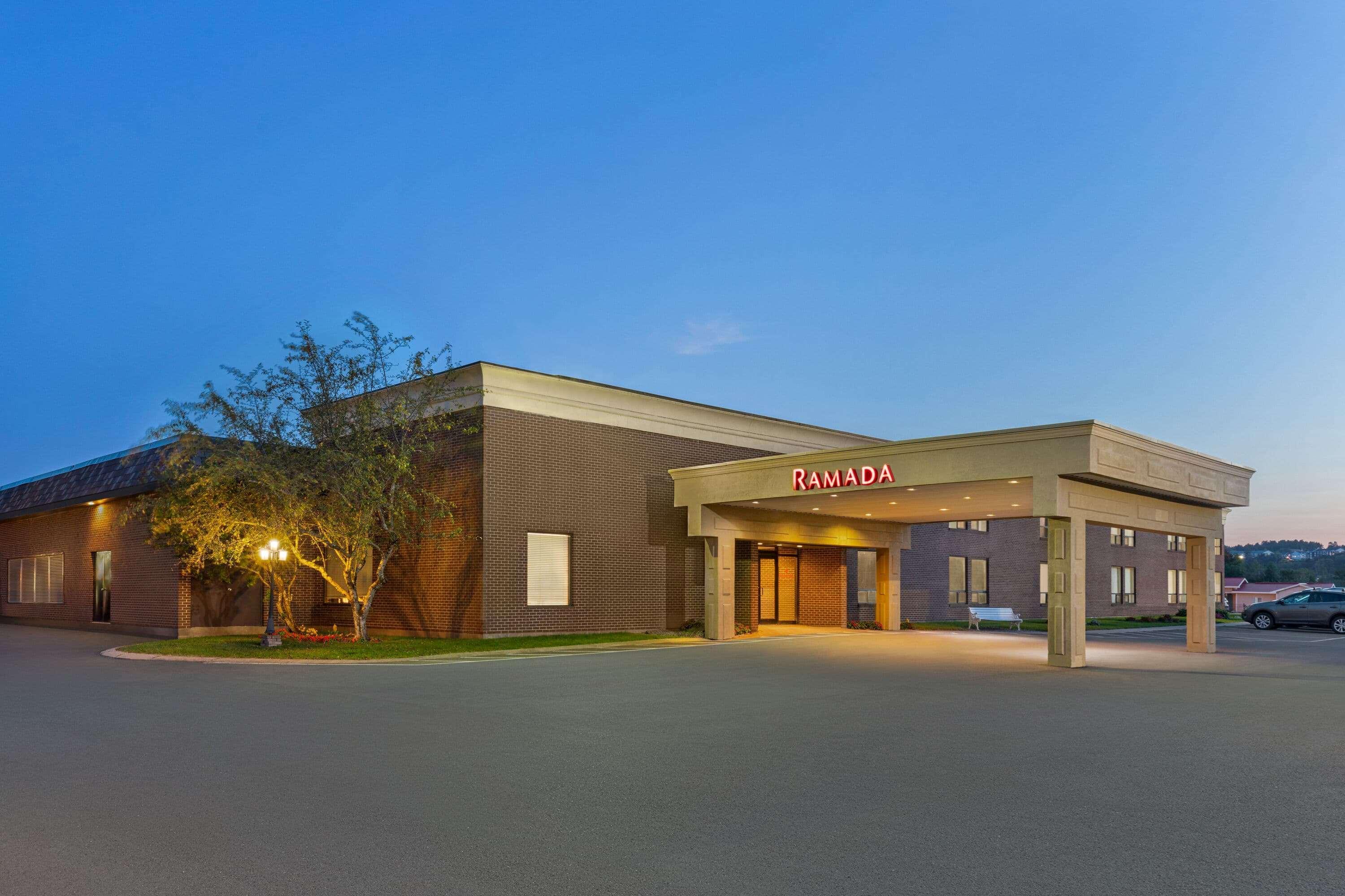 Ramada By Wyndham Fredericton Exterior foto